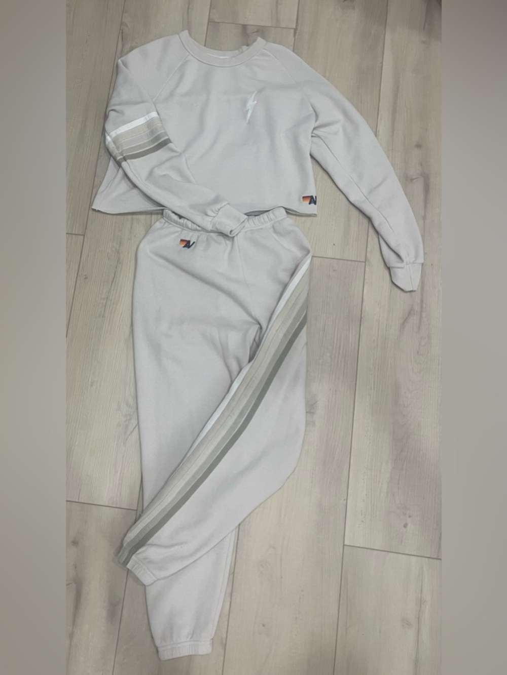 FULL SET! Worn once! Light tan with Stripes 
TOP: M PANTS: S